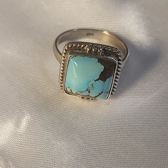Turquoise Silver Ring - Picture 1 of 5